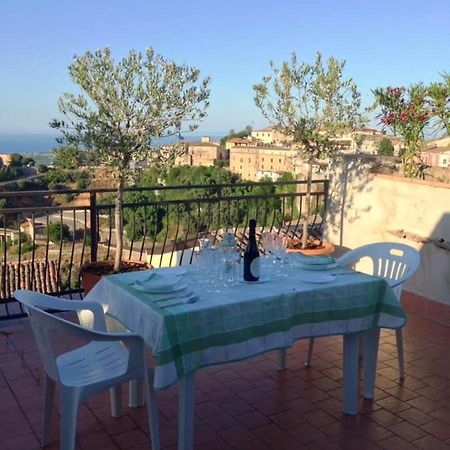 Вилла Charming House In Rossano With Sea View Экстерьер фото